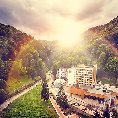 Hotel Perla Slanic Moldova Exterior photo