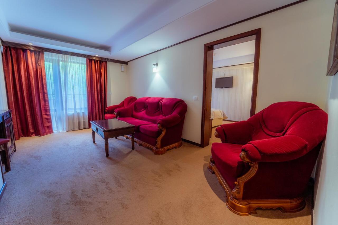 Hotel Perla Slanic Moldova Exterior photo