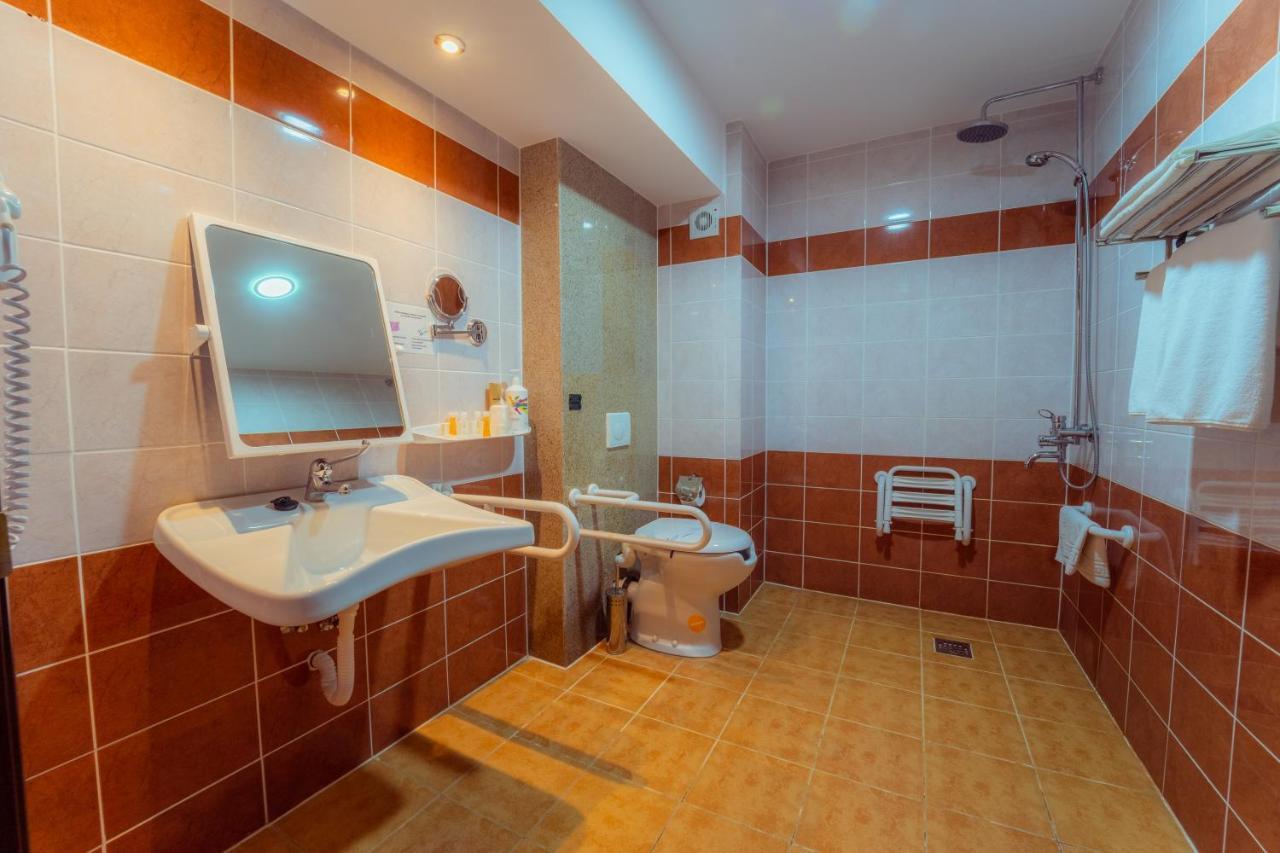 Hotel Perla Slanic Moldova Exterior photo