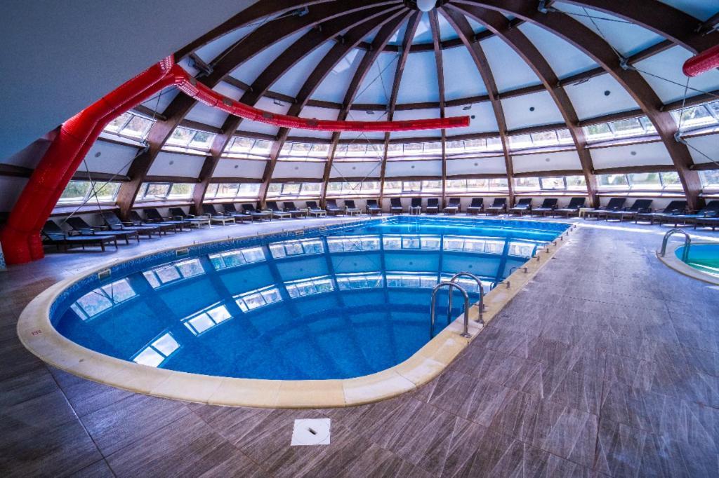 Hotel Perla Slanic Moldova Exterior photo