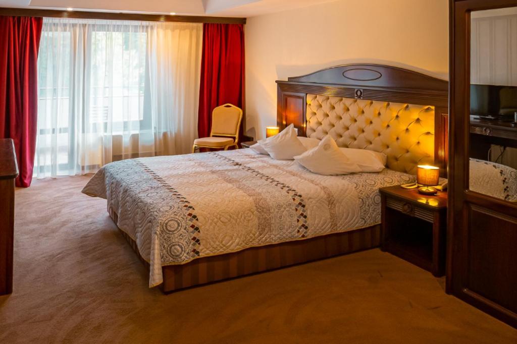 Hotel Perla Slanic Moldova Exterior photo